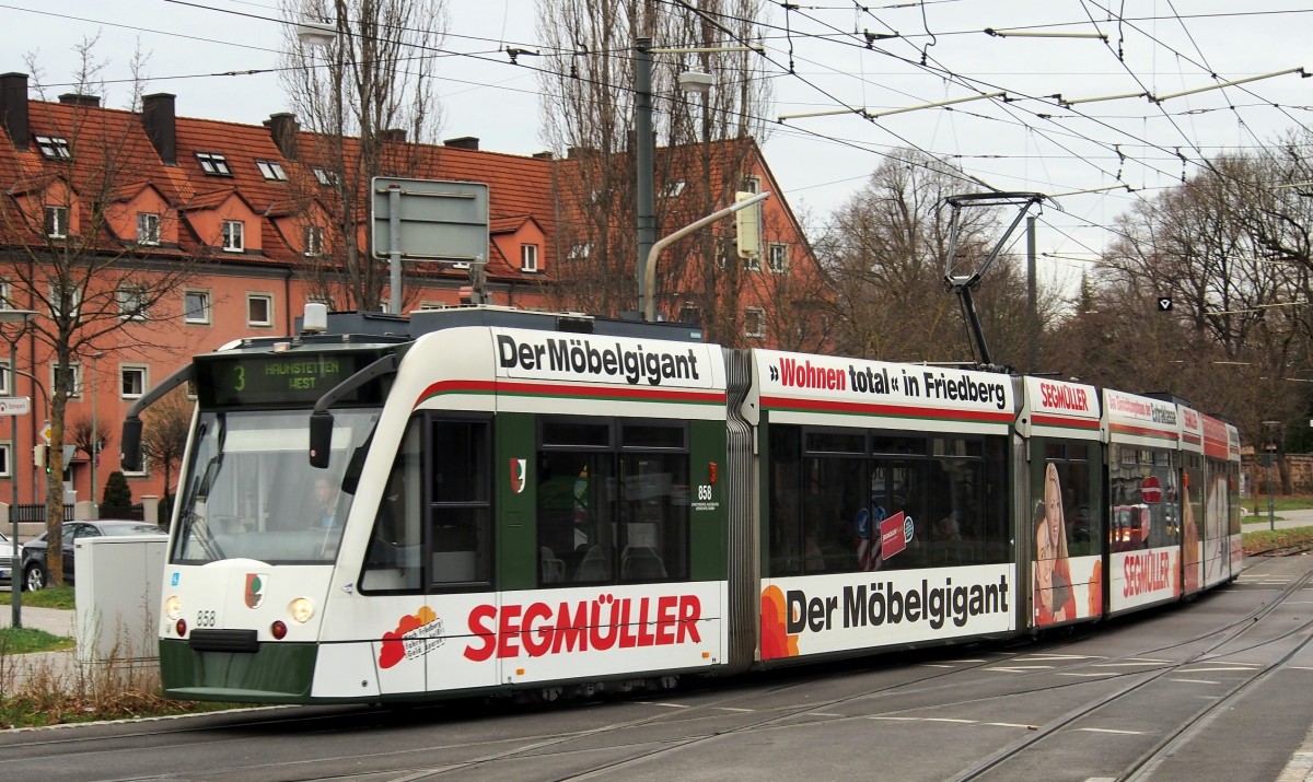 Combino NF 8 Nr.858 von Siemens, Baujahr 2002, in Augsburg am 04.12.2015.