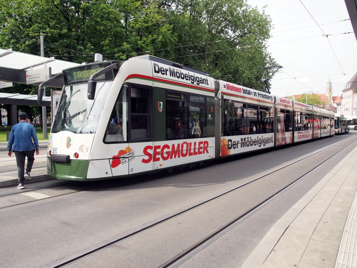 Combino NF 8 Nr.860 von Siemens, Baujahr 2002, in Augsburg am 31.05.2015.