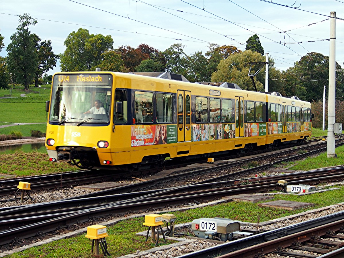 DT 8.S 4125/4126 von DUEWAG; Baujahr 1989 in Stuttgart am 09.10.2014.