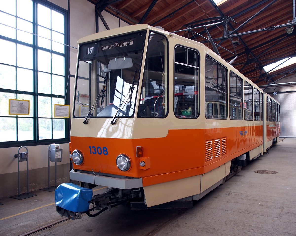 KT 4 D Nr.1308 LVB-Typ 34 von CKD Tatra Baujahr 1976 im Straßenbahnmuseum Leipzig am 21.07.2019.