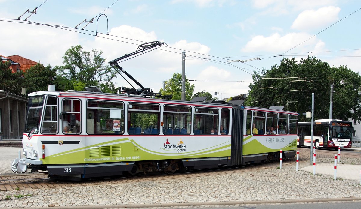 KT 4 DM Nr.313 von CKD Tatra Baujahr 1990 in Gotha am 30.07.2019.