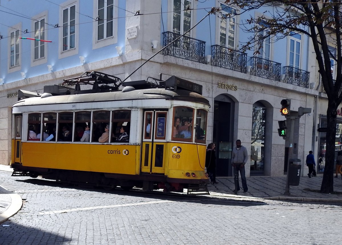 Remodelado Nr.581 von Santo Amaro in Lissabon am 29.03.2017.