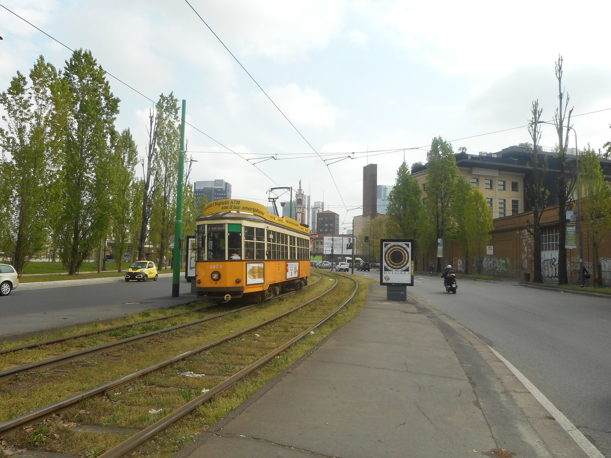 Straenbahn in Mailand am 09.04.2016