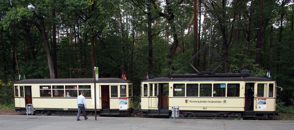 T 2 Nr.867 von MAN Baujahr 1929 und B 2 Nr.1278 von MAN Baujahr 1953 in Nürnberg am 15.10.2016.
