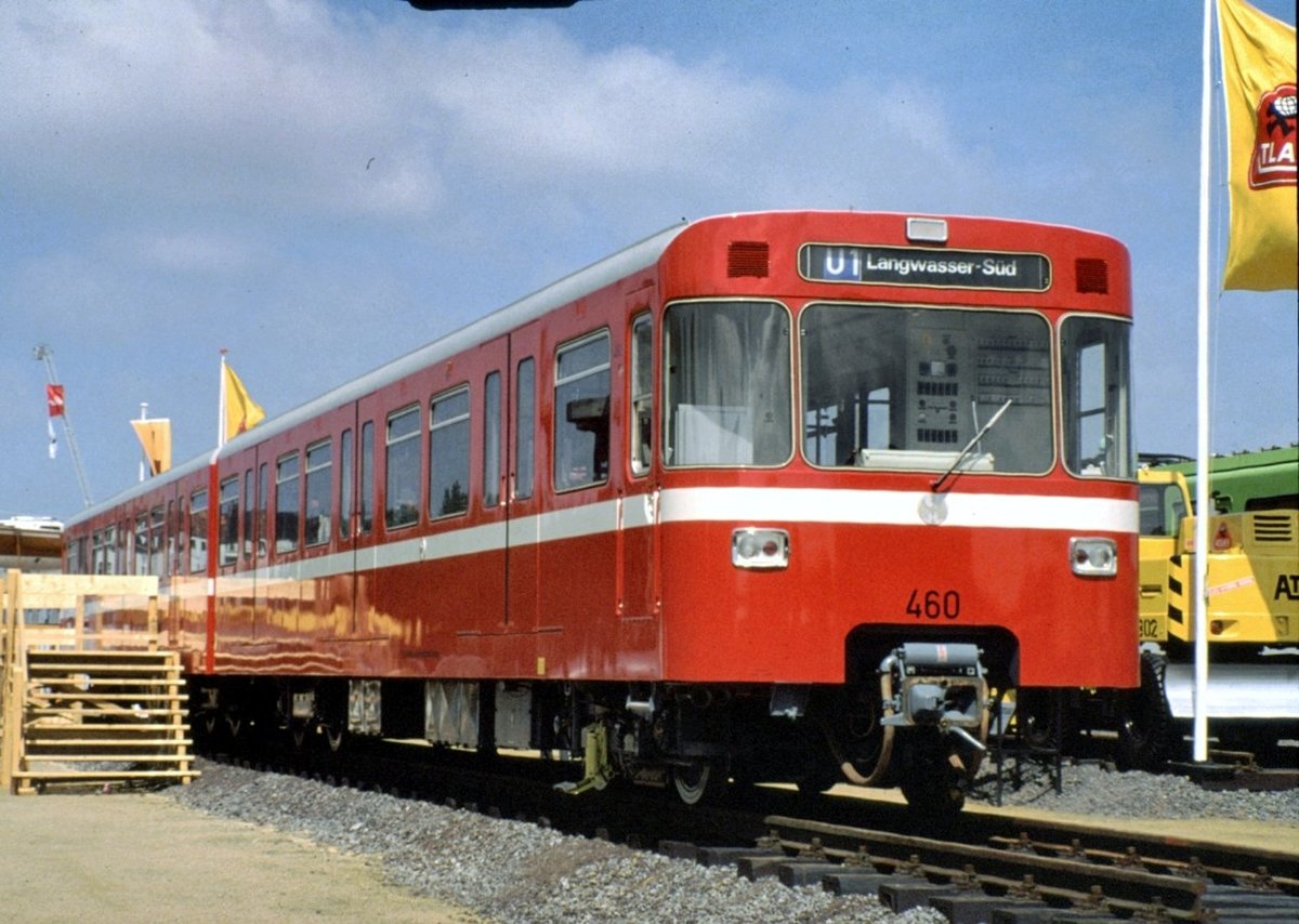 U-Bahnfahrzeug DT 1 Nr.460 von MAN Baujahr 1979 bei der IVA in Hamburg im September1979 (Diascan).