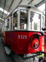 Sehnde bei Hannover/355597/beiwagen-k3-von-nesseldorf-baujahr-1910 Beiwagen K3 von Nesseldorf, Baujahr 1910, war in Wien eingesetzt und befindet sich am 15.06.2014 im Straßenbahnmuseum Sehnde/Wehmingen.