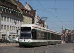. CityFlex-Straenbahn 887 am Augsburger Ulrichsplatz. Die CityFlex-Tram gehrt zur Cityrunner-Familie von Bombardier. 2605.2012 (Matthias)