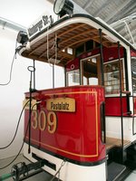 alle/494376/triebwagen-t-2-nr309ein-eigenbau-von Triebwagen T 2 Nr.309,ein Eigenbau von 1902,im Straßenbahnmuseum Dresden am 09.04.2016.