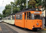 T 57 Nr.583 von VEB Gotha Baujahr 1958 und dahinter TZ 70 Nr.134 mit BZ 70 Nr.187 und 189 in Jena am 04.08.2016.