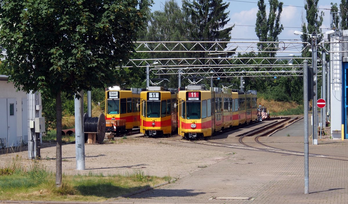 Be 4/8 ehemalige Tram-Fahrzeuge von Basel stehen im Betriebshof Gotha zum Umbau für den Gotha-Einsatz. Es sind insgesamt 6 Fahrzeuge der Nummern 204,206, 221, 223 und 252; Nr.222 steht in der Werkstatt. Gotha den 30.07.2019.