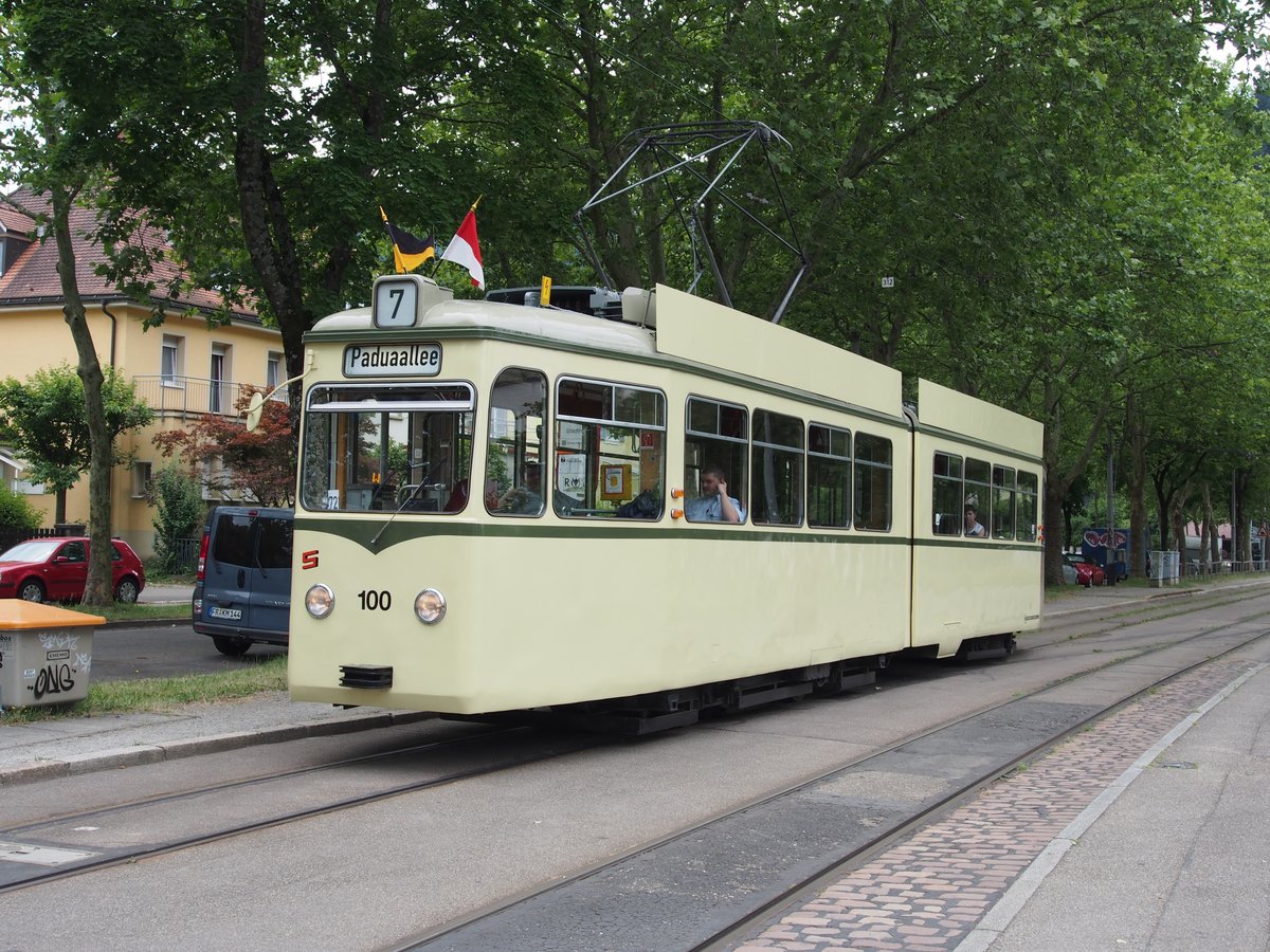 GT 4 Nr.100  Sputnik  von Rastatt Baujahr 1959 in der Wendeschleife Musikhochschule in Freiburg am 06.07.2019.