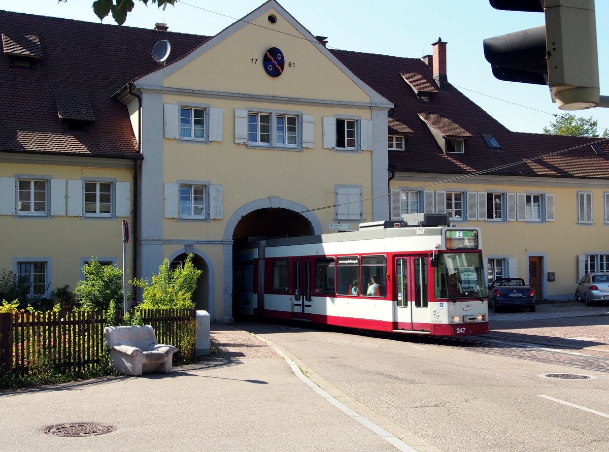GT 8 D-MN-Z Nr.247 von Düwag/ABB Baujahr 1994 am Klosterplatz in Freiburg am 04.07.2019.