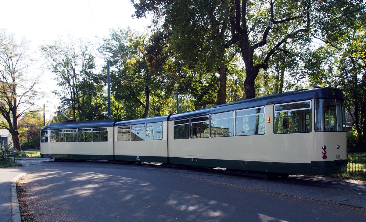 GT 8 Nr.806 von MAN/Düwag Baujahr 1976 fahrt nach der Jubiläumsveranstaltung 120 Jahre Strassenbahn in Augsburg in den Betriebshof ein, Augsburg am 30.09.2018.
