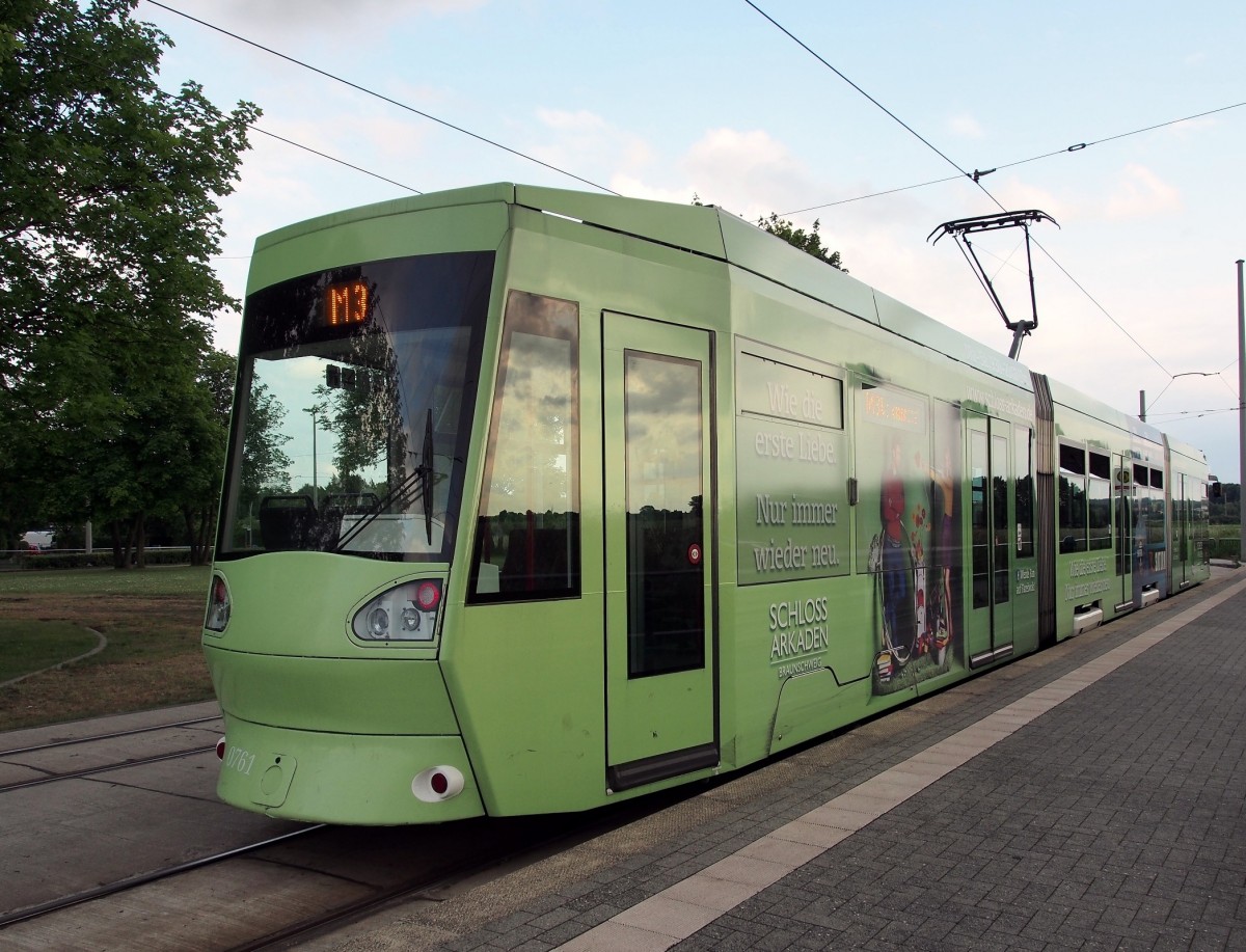 NGT 8 D Nr.0761 von Alstom, Baujahr 2007, in Braunschweig am 27.06.2015.
