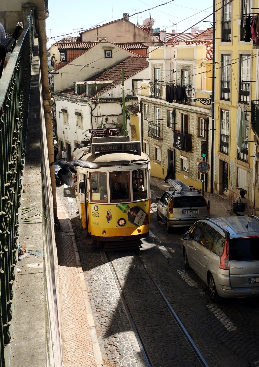 Remodelado Nr.579 von Santo Amaro in Lissabon am 04.04.2017.