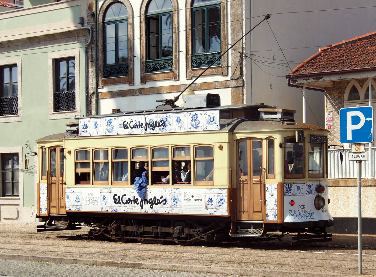 Tram Nr.218 in Porto am 14.05.2018.