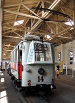 Triebwagen 14, Baujahr 1898, von MAN/Siemens Schuchert, steht zum Jubilum 75 Jahre Stadtwerke Augsburg in der Fahrzeughalle, am 15.06.2013.