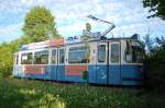 Eine Münchner Strassenbahn Typ M 5.65, Wagen 2619 steht in Kammeltal auf einem Sockel. Der damalige Bürgermeister erhielt das Fahrzeug im Jahre 2000 zum Geburtstag. Foto am 16.05.2009.