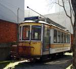 Remodelado Nr.525 im Carris Strassenbahnmuseum in Lissabon am 03.04.2017.
