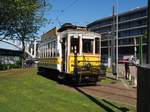 Tram Nr.203 fährt in das Tram Museum in Porto ein am 15.05.2018.