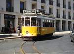 lissabon/550457/remolado-nr560-von-santo-amaro-baujahr Remolado Nr.560 von Santo Amaro Baujahr 1931 bei der Endhaltestelle Martim Moniz in Lissabon am 29.03.2017.