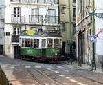Remodelado Nr.735 von Santo Amaro der Tram Tour in Lissabon am 03.04.2017.